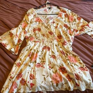 Torrid Size 2 floral blouse